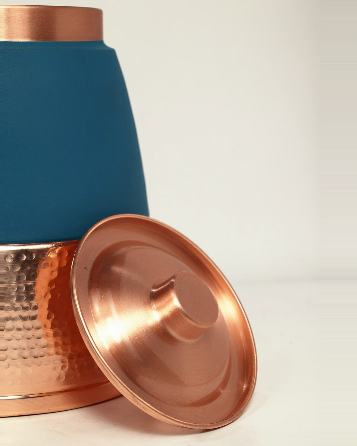 Roots Petrol Teal Hammered Copper Water Dispenser - lid knob close-up